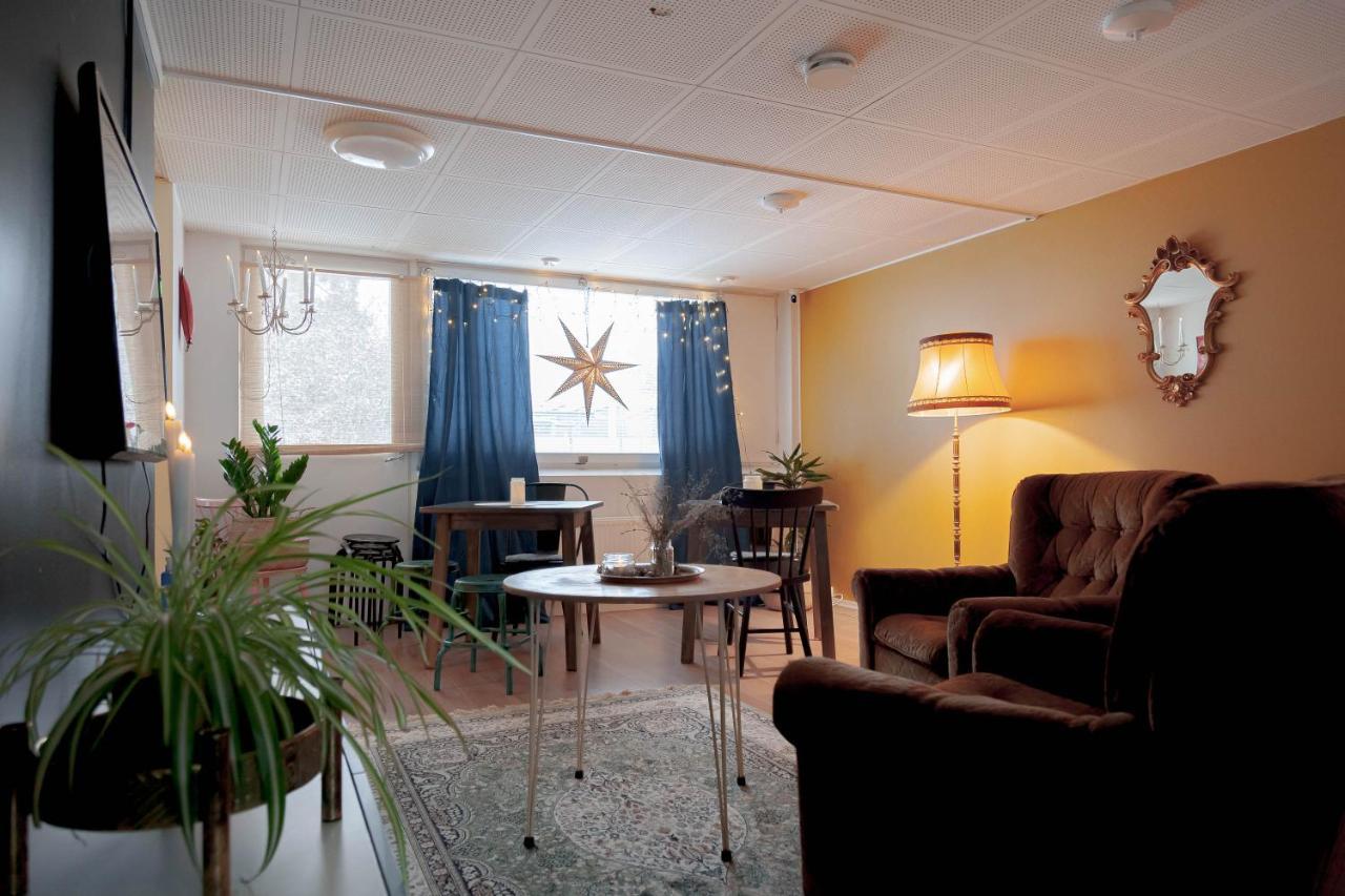 Kulkuri Hostellit Haemeenlinna Exterior foto
